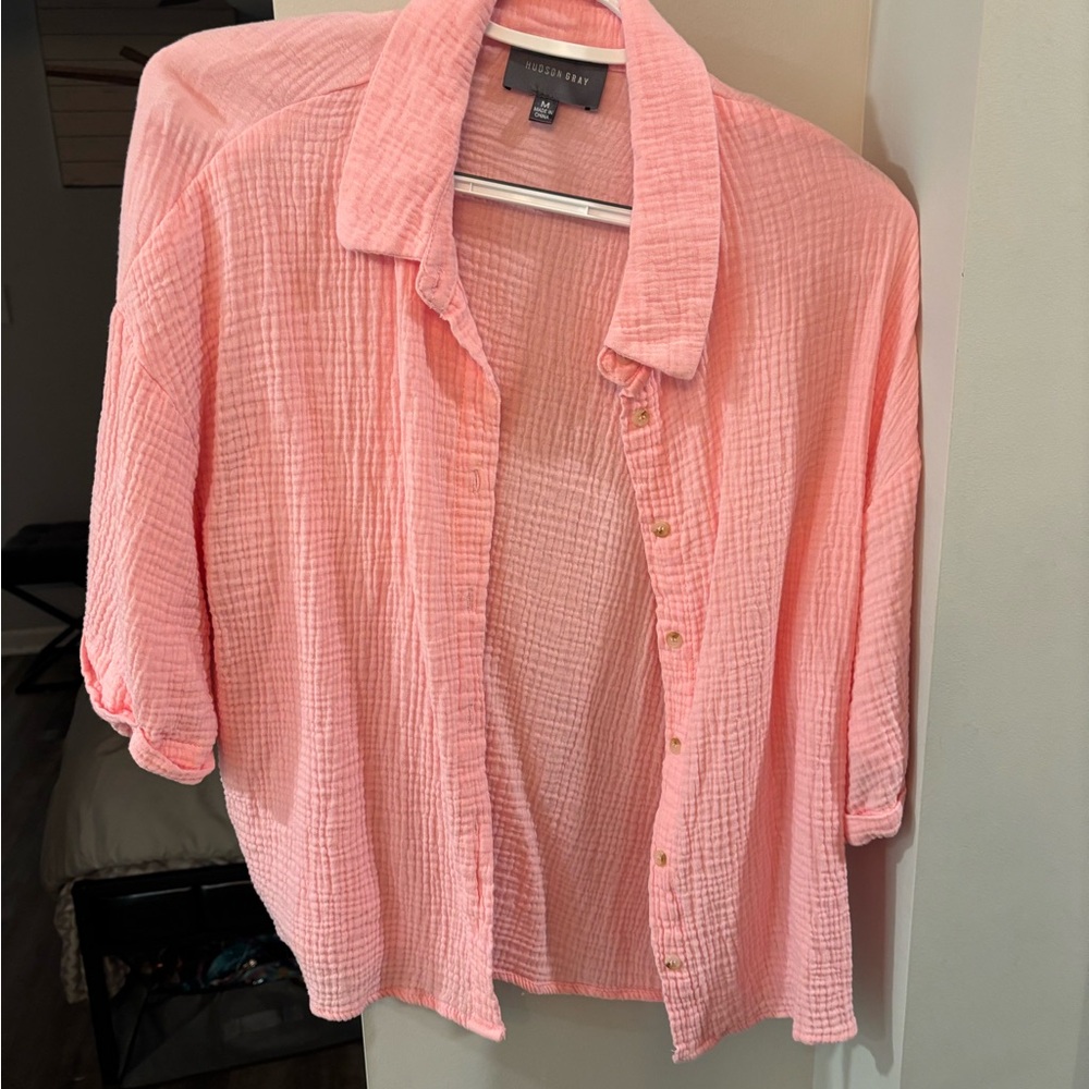 Pink and White Boxy Buttoned Blouse with Notched Collar